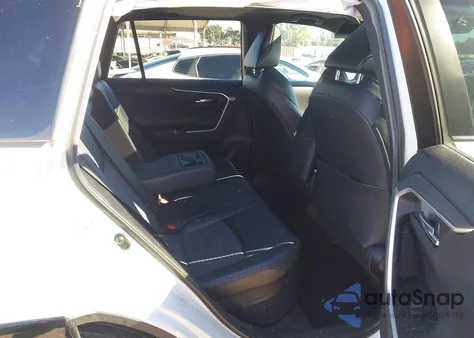 2020 Toyota Rav4 Hybrid Xse из США, поврежденный, VIN 2T3EWRFV1LW047355